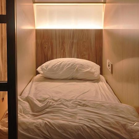 Westay Hostel 迪拜 外观 照片
