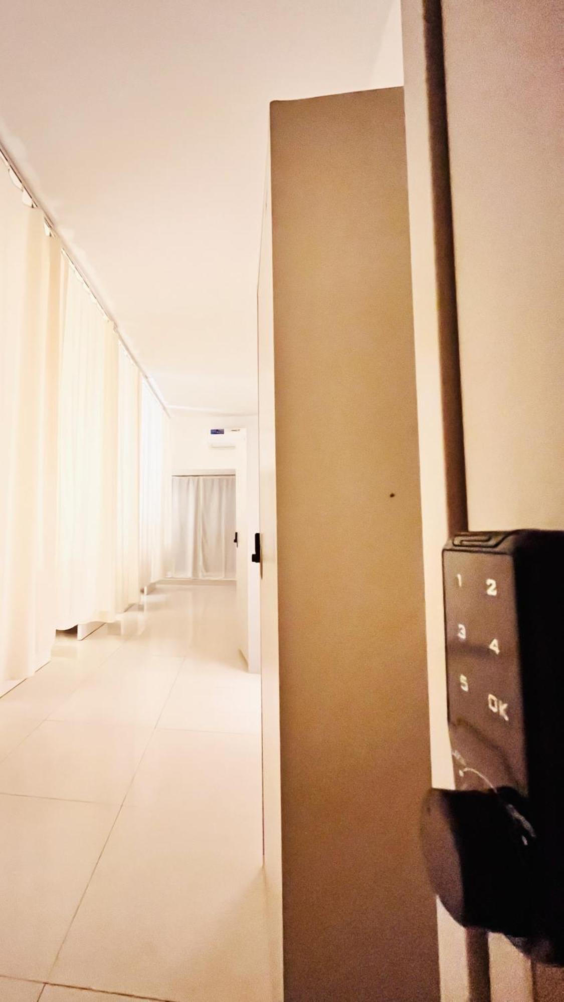 Westay Hostel 迪拜 外观 照片